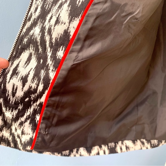 Vince Camuto Black and White Ikat Print Short Sleeve Jacket - Picture 6 of 7
